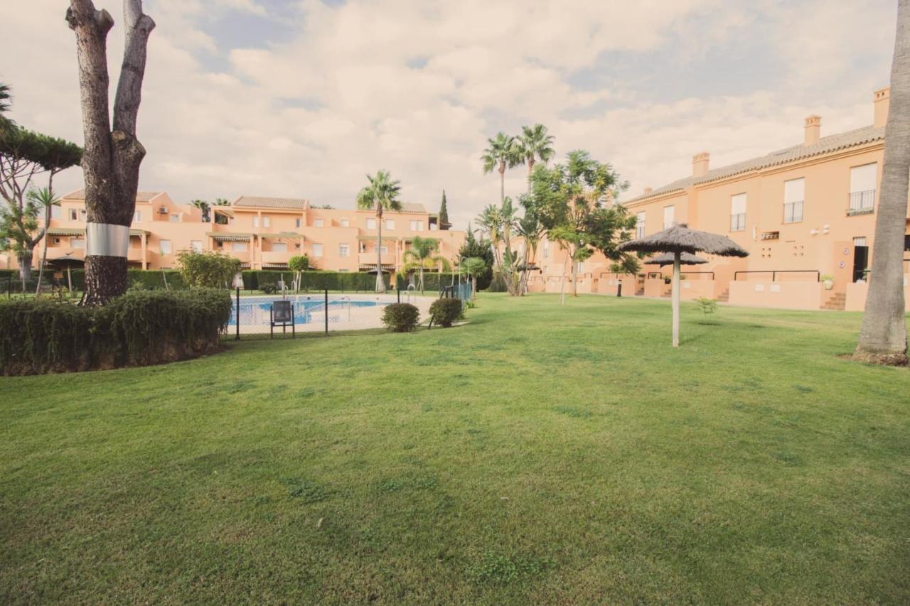 Apartamento Jardin Del Golf 2 Chiclana de la Frontera Luaran gambar