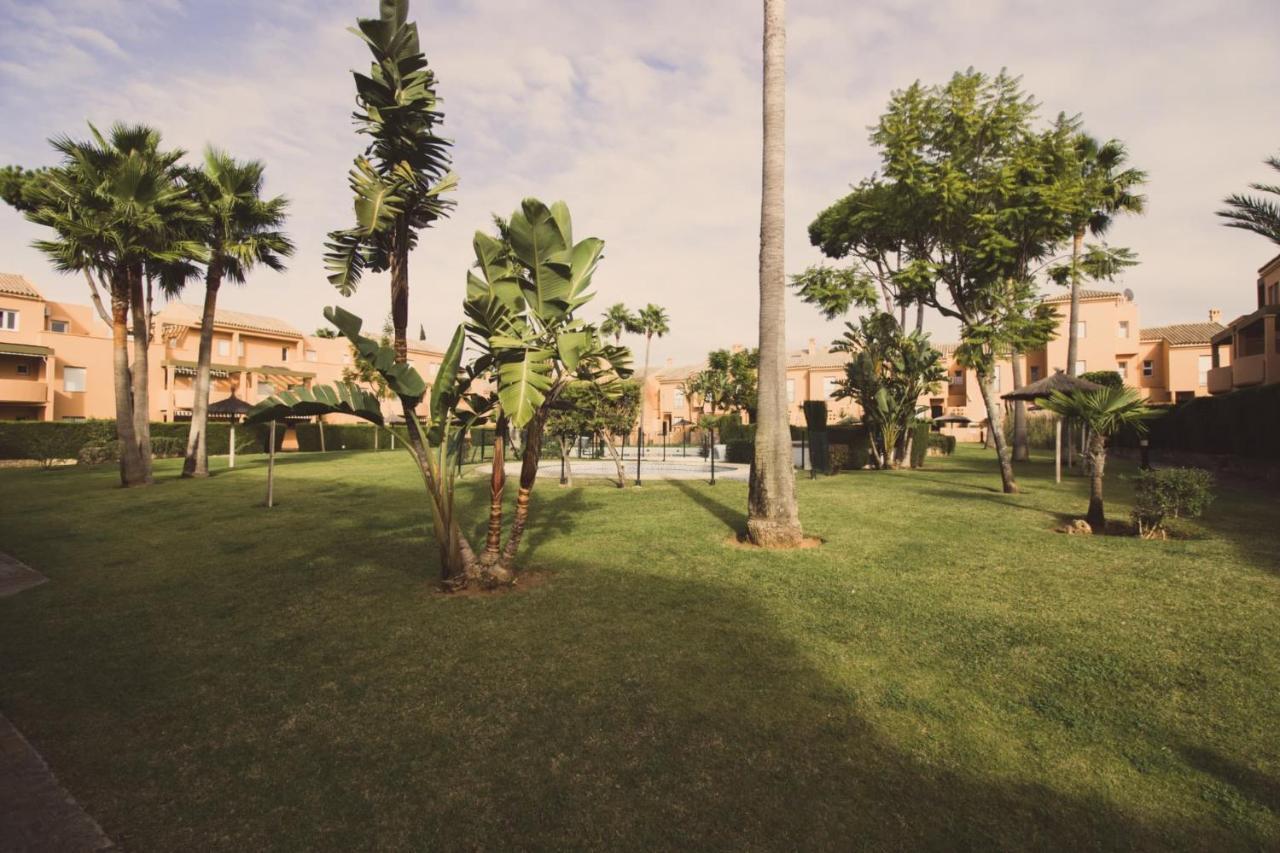 Apartamento Jardin Del Golf 2 Chiclana de la Frontera Luaran gambar